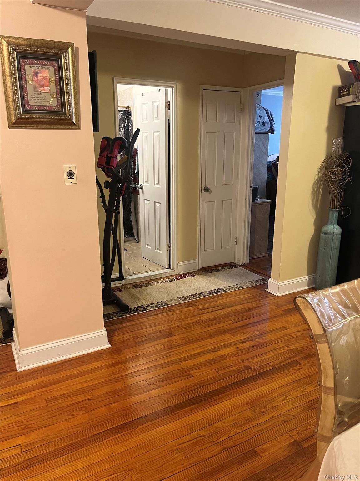 150-15 72nd RD #1D, Flushing, NY 11367