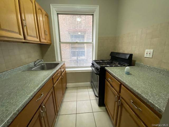 1075 Grand Concourse #3C, Bronx, NY 10452