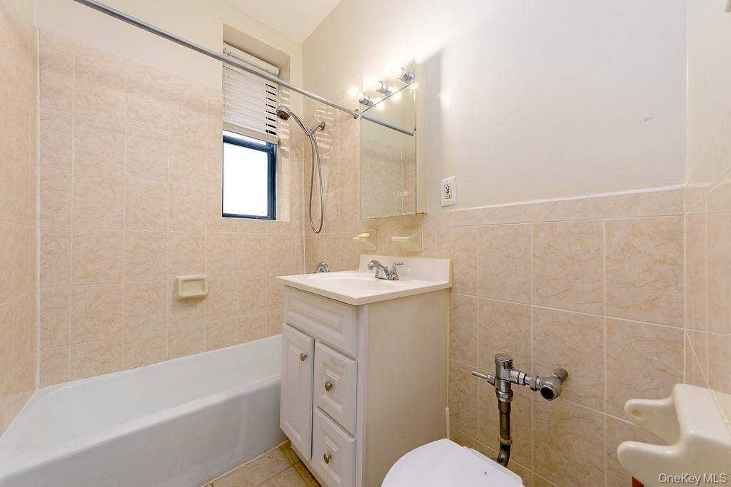 1199 E 53rd ST #1L, Brooklyn, NY 11234