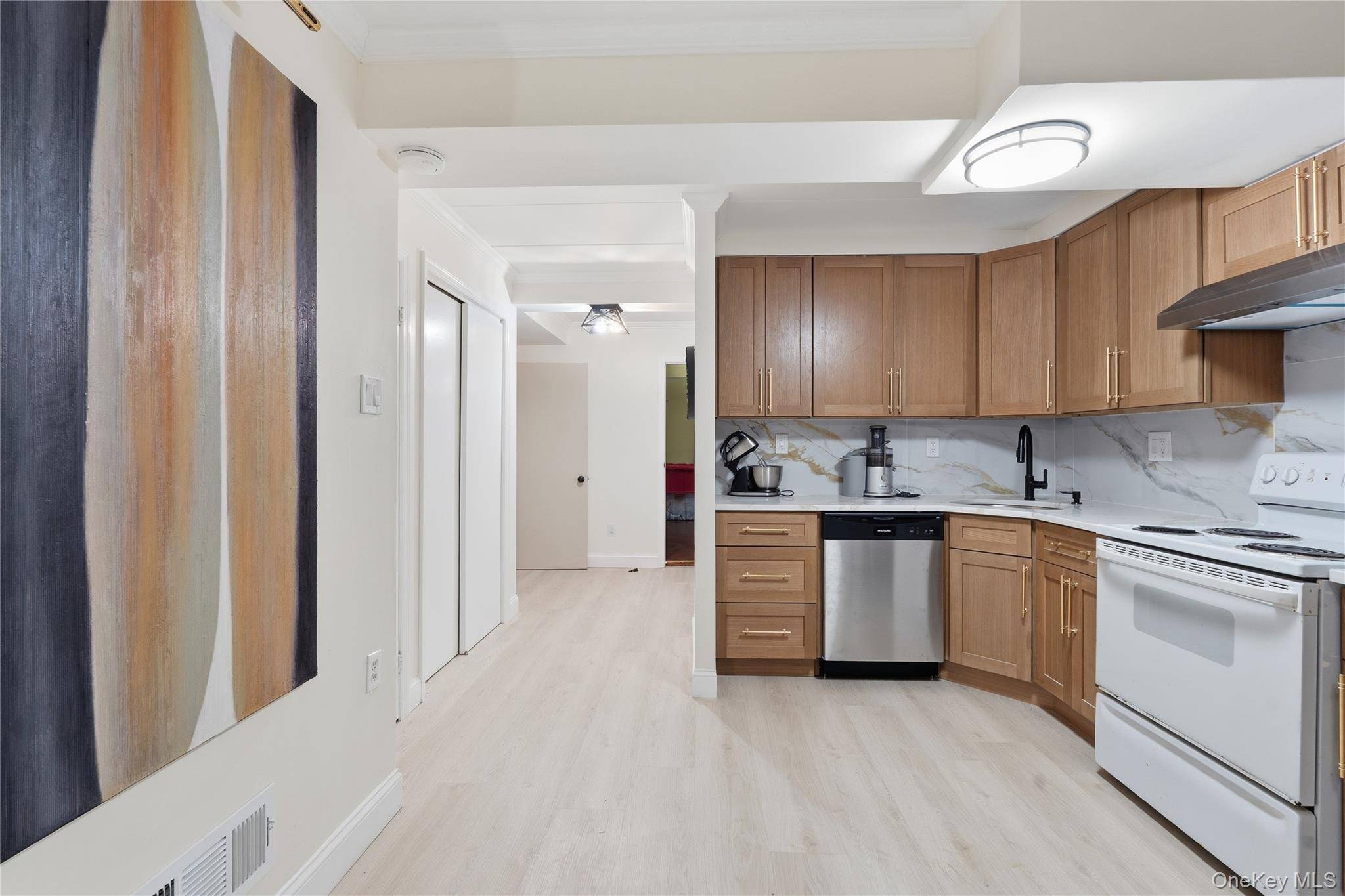 863 Home ST, Bronx, NY 10459