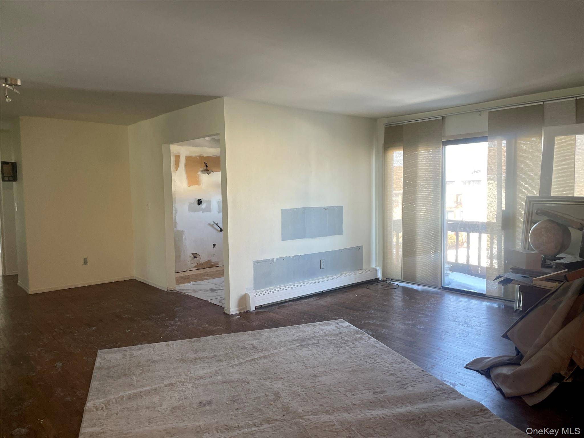 194 Sneden PL #194, Spring Valley, NY 10977