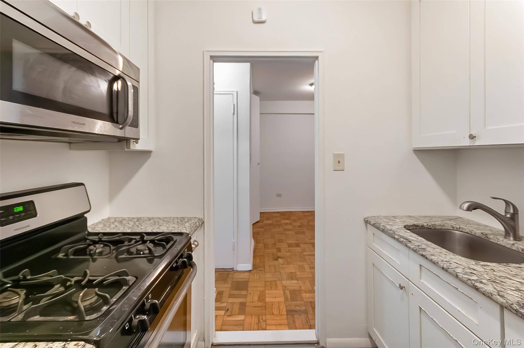 665 Thwaites PL #1X, Bronx, NY 10467