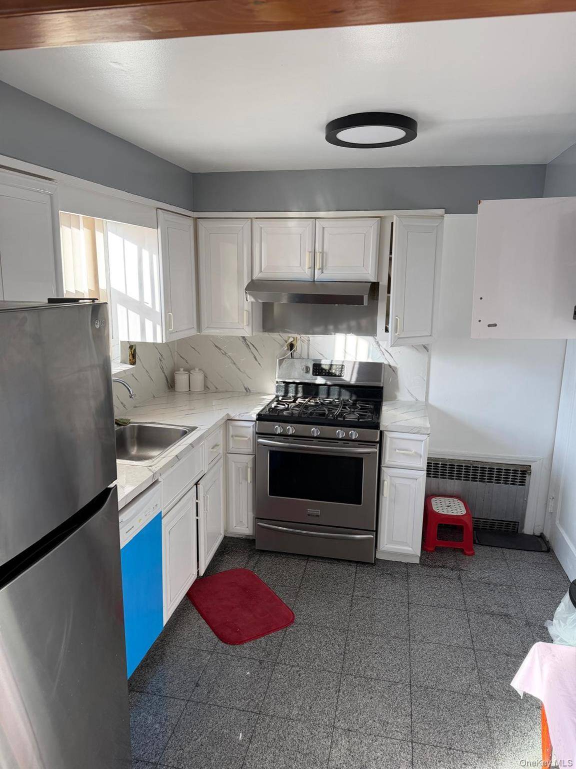 Address not disclosed, Valley Stream, NY 11580
