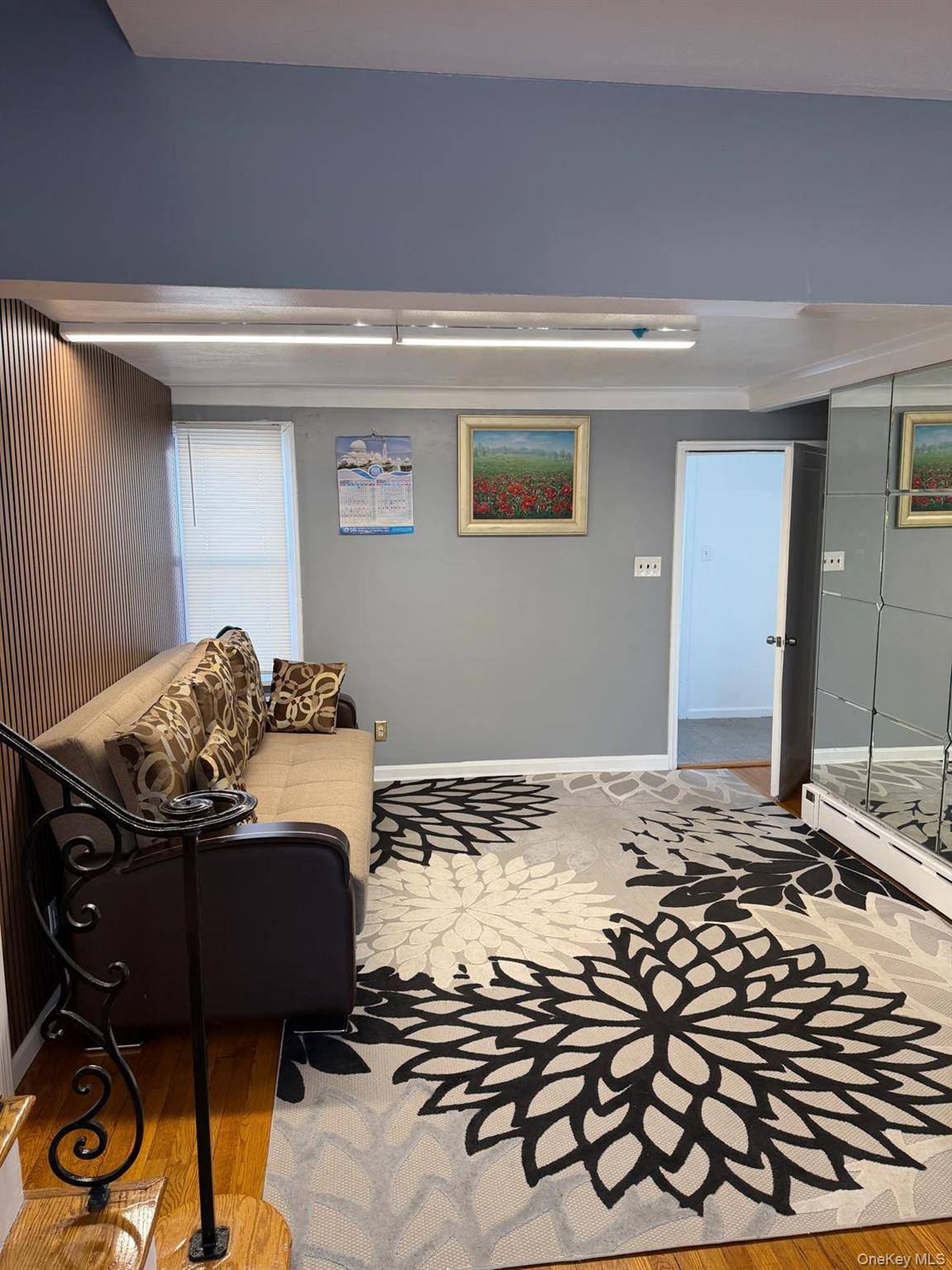 Address not disclosed, Valley Stream, NY 11580