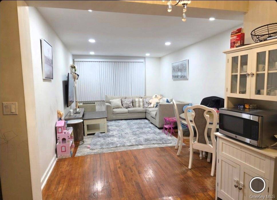 333 Bronx River RD #707, Yonkers, NY 10704
