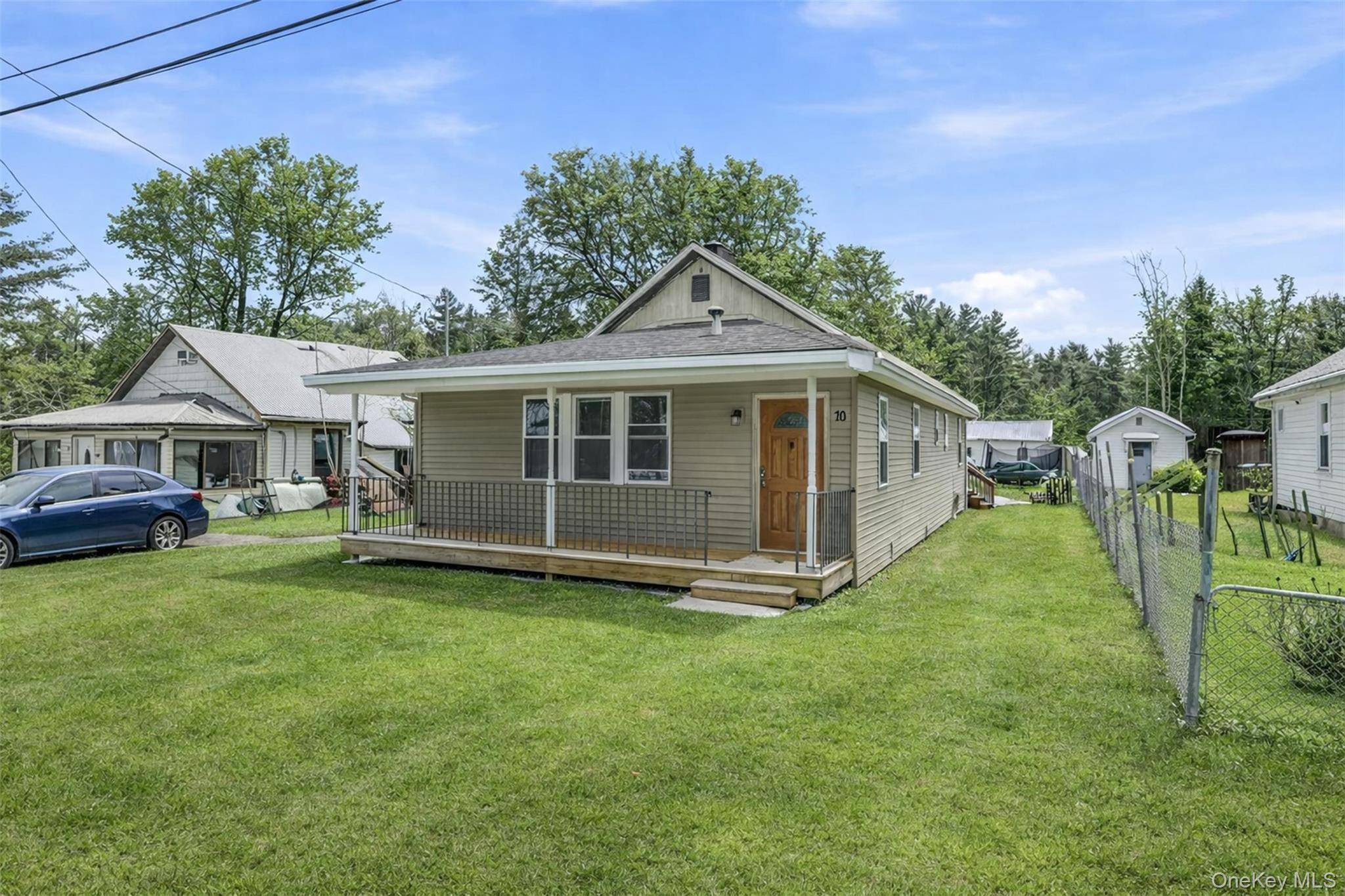10 Maple AVE, Loch Sheldrake, NY 12779