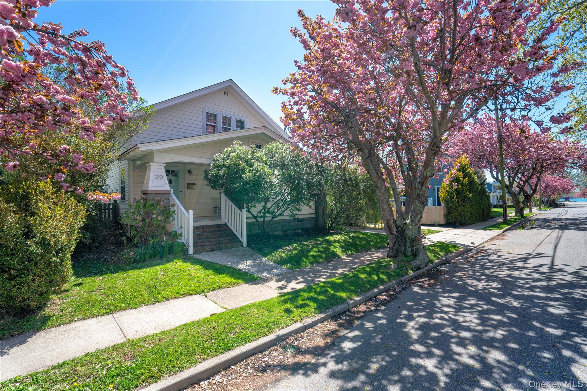 210 5th ST, Greenport, NY 11944