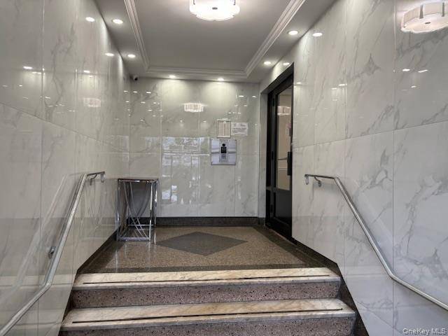 2220 Burnett ST #1G, Brooklyn, NY 11229