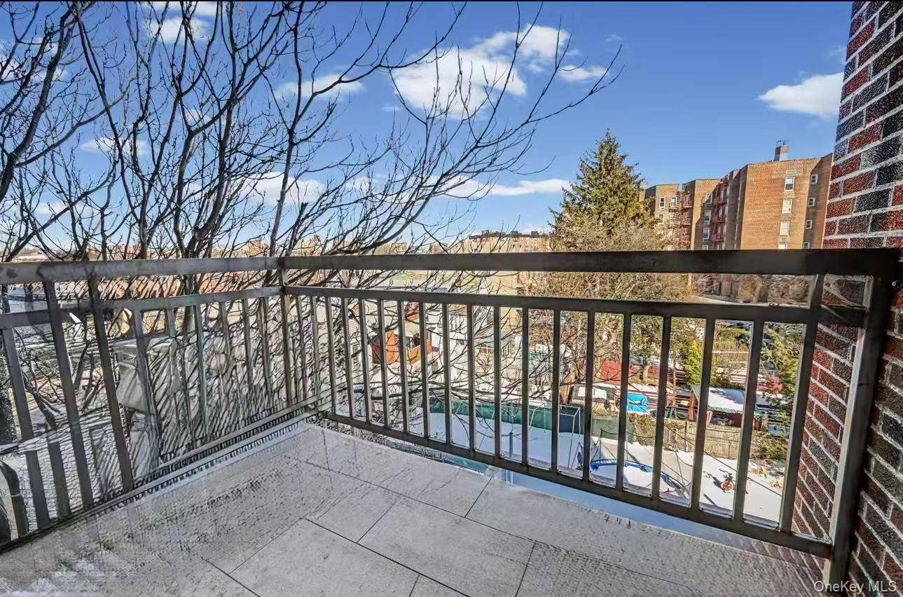 8409 Queens BLVD #4B, Elmhurst, NY 11373
