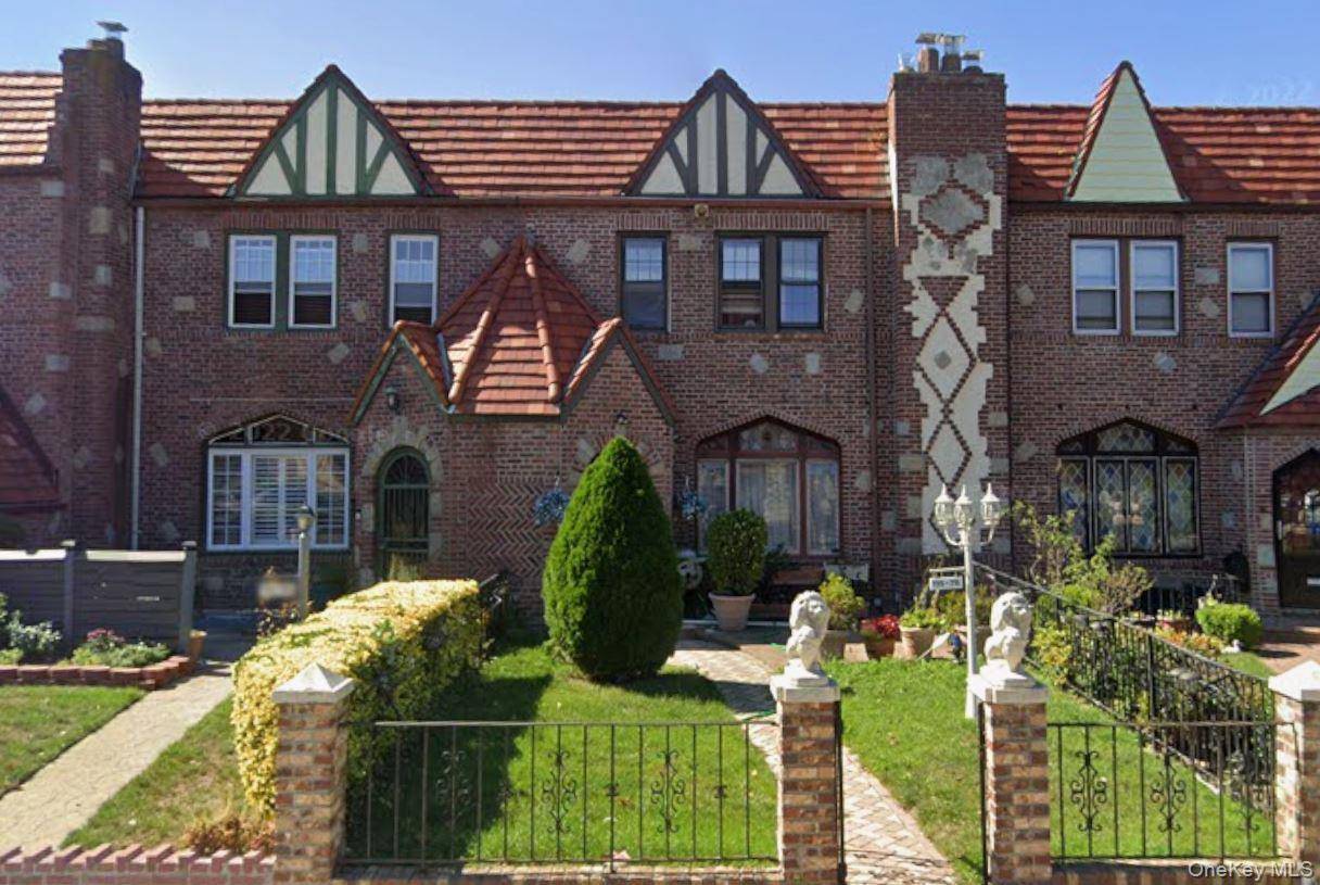 115-78 222nd ST, Cambria Heights, NY 11411