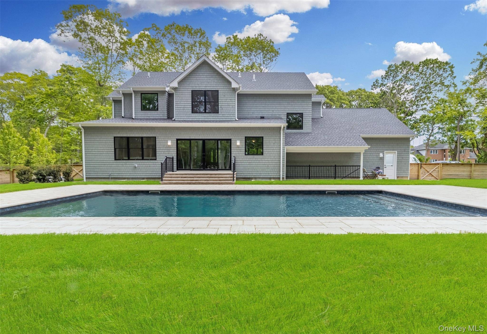 1745 Stars RD, East Marion, NY 11939