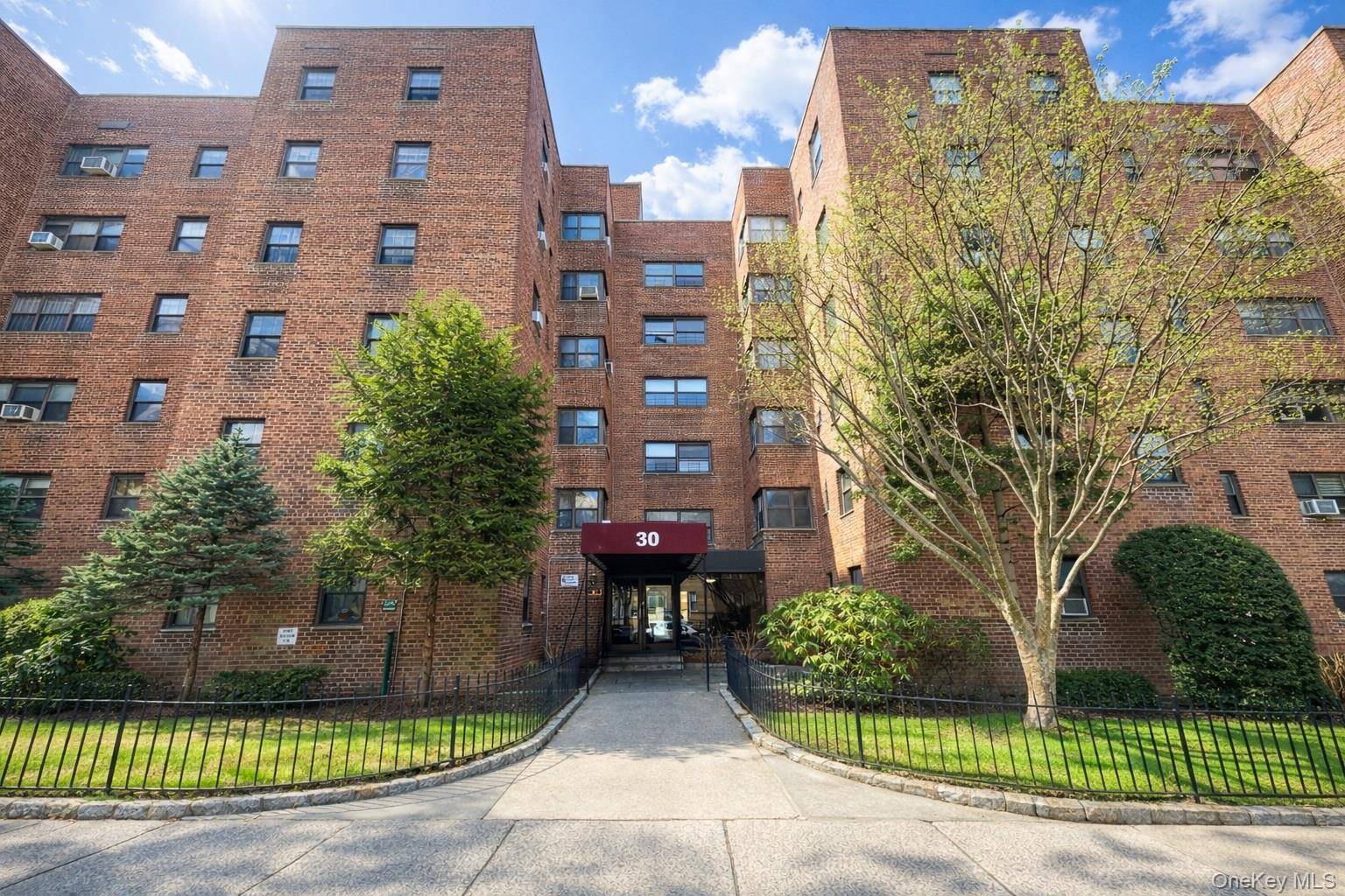 30 Fleetwood AVE #5G, Mount Vernon, NY 10552