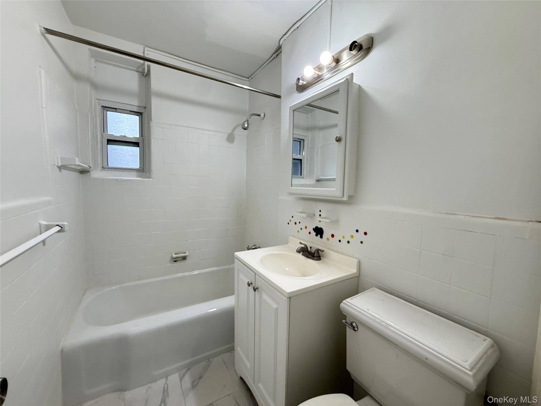 144-35 Sanford AVE #2C, Flushing, NY 11355
