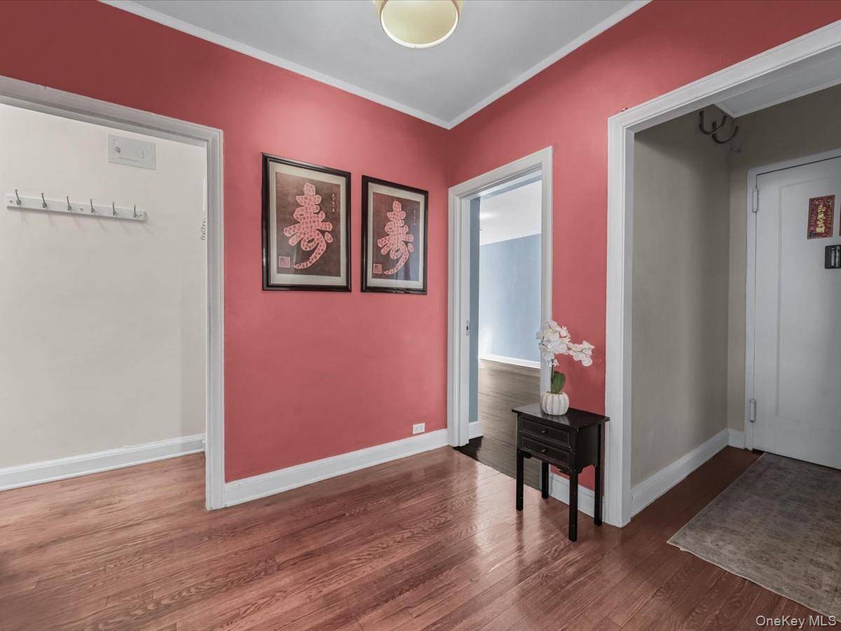34-20 79th ST #2J/2I, Jackson Heights, NY 11372