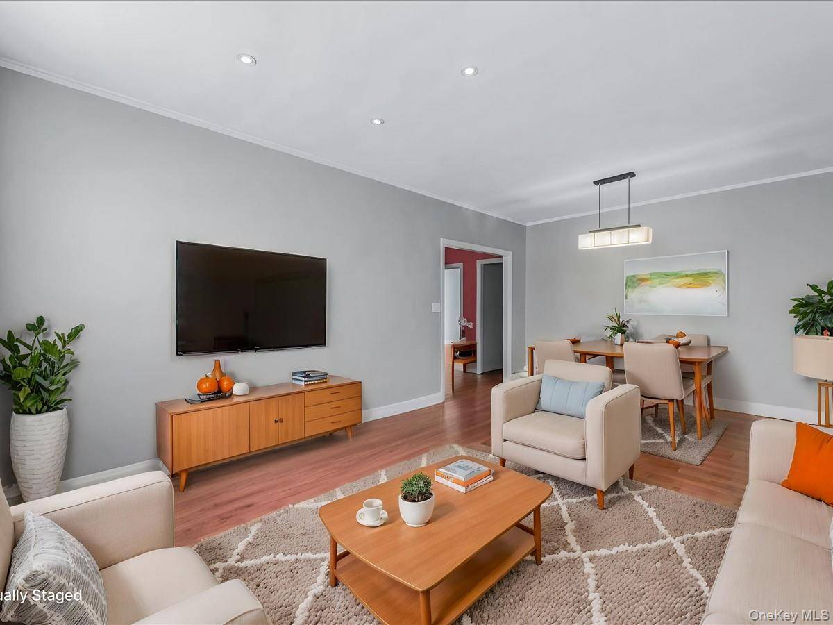 34-20 79th ST #2J/2I, Jackson Heights, NY 11372