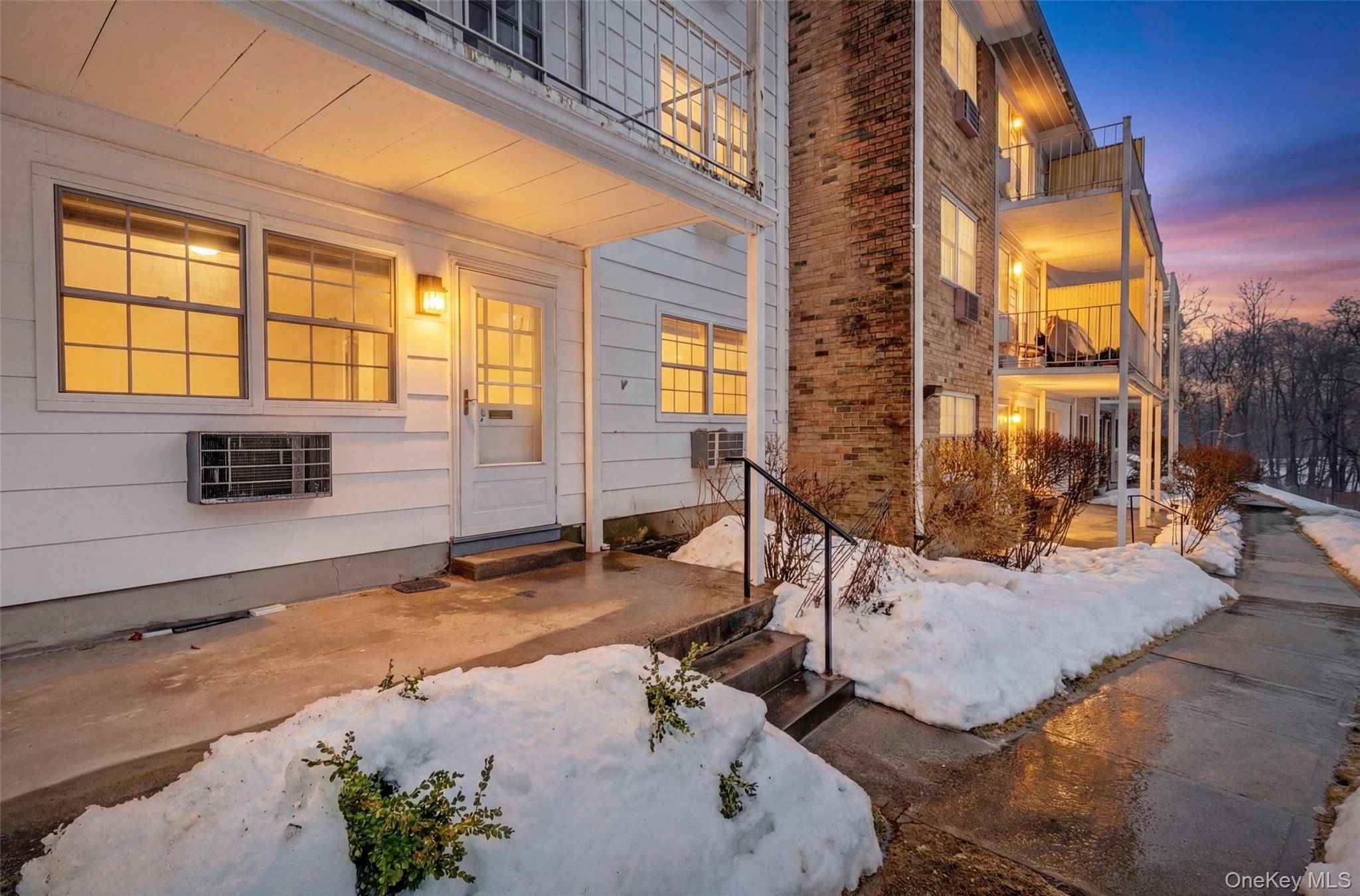 1840 Crompond RD #2A3, Peekskill, NY 10566