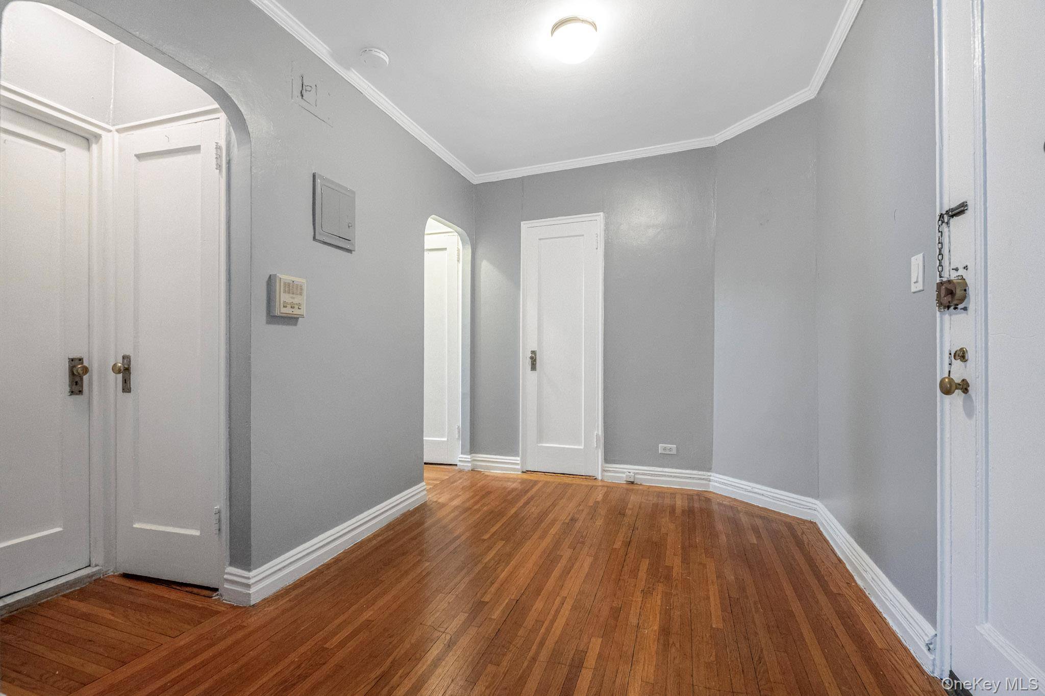 306 E Mosholu Pkwy #1F, Bronx, NY 10458