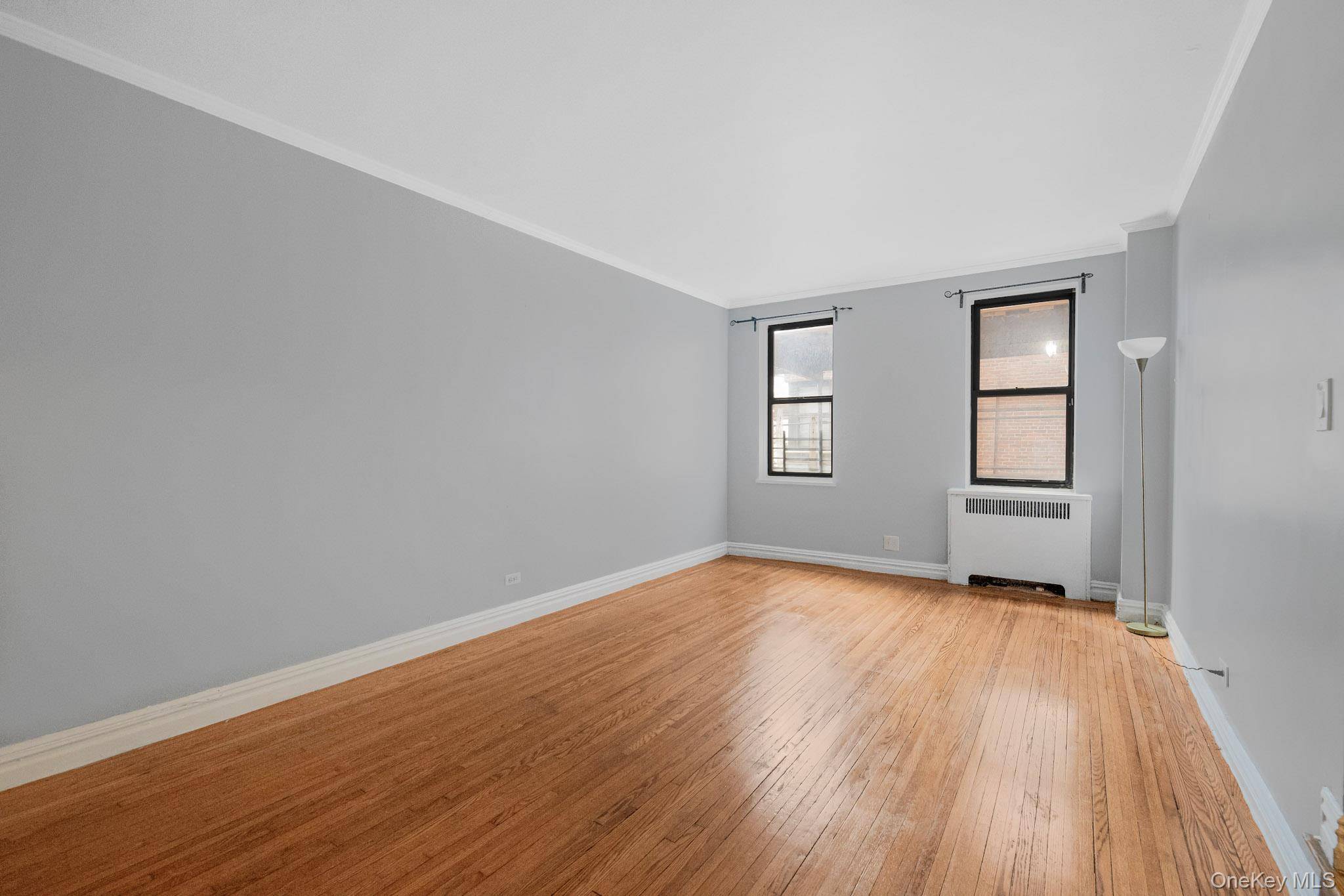 306 E Mosholu Pkwy #1F, Bronx, NY 10458