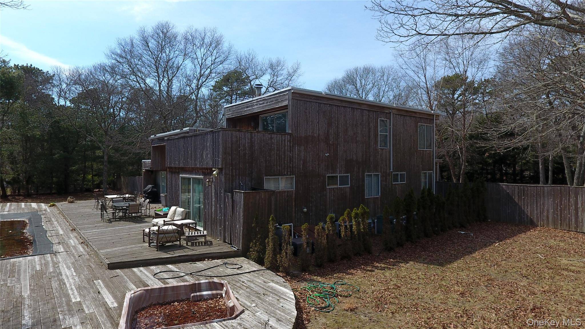 19 Fox Hollow DR, East Quogue, NY 11942