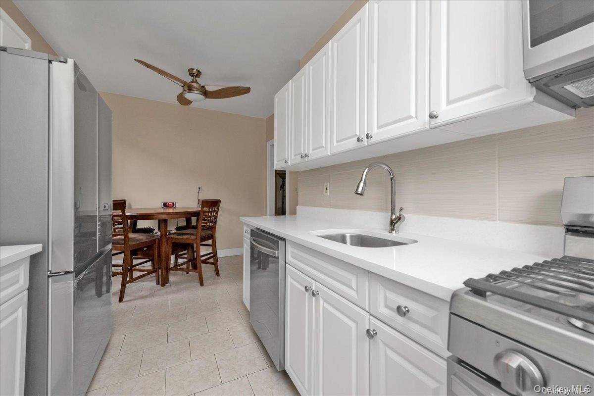 175-06 Devonshire RD #6O, Jamaica Estates, NY 11432