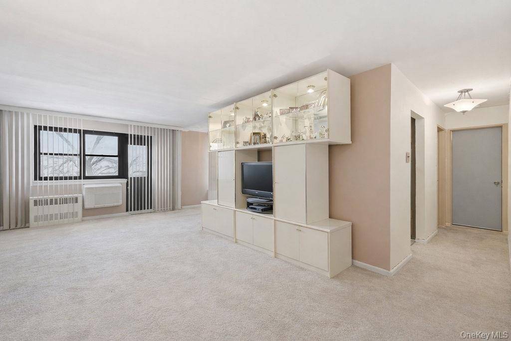85-10 151st AVE #1C, Howard Beach, NY 11414