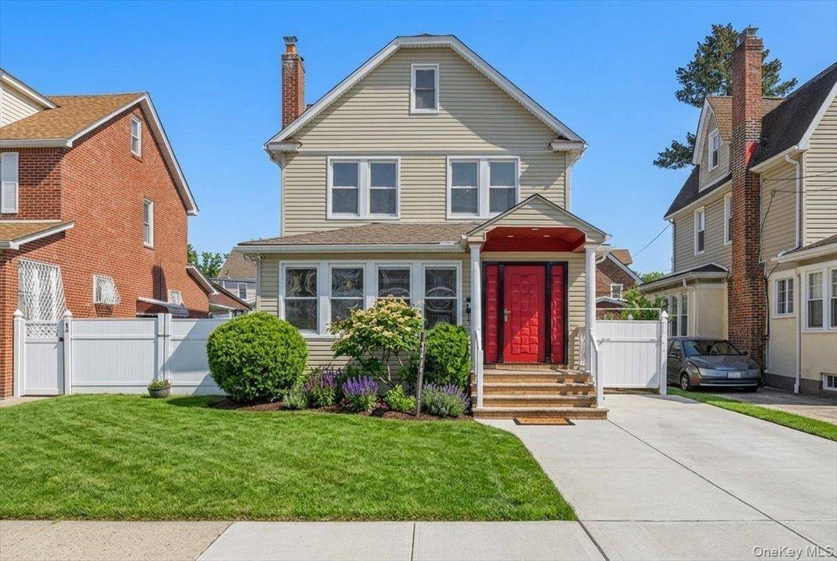 10973 200th ST, Saint Albans, NY 11412