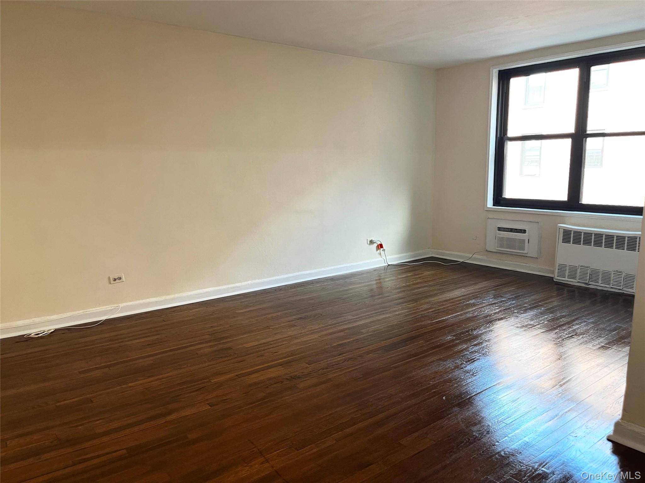 139-15 83rd AVE #506, Briarwood, NY 11435