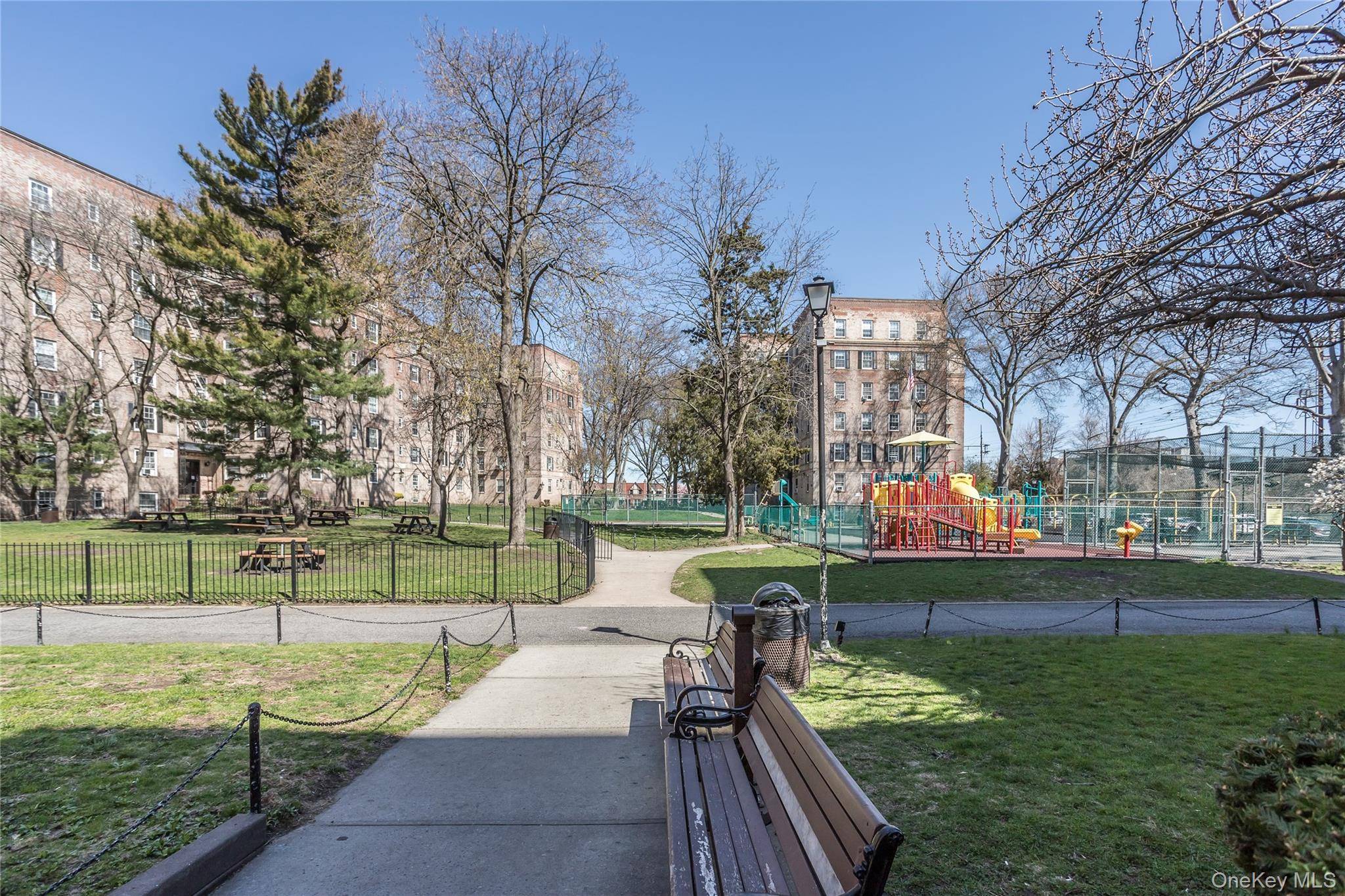 55-23 31 AVE #1, Woodside, NY 11377