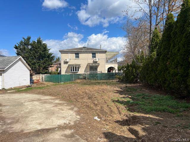 146-43 Bayside AVE, Flushing, NY 11354