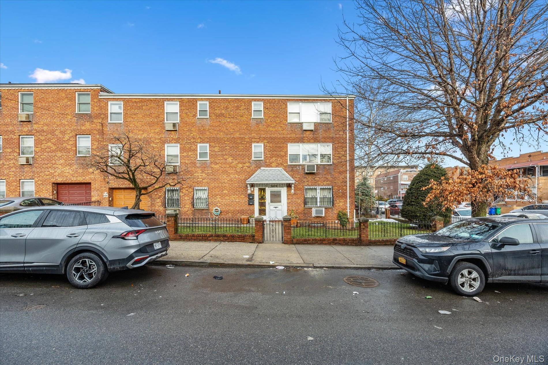 2504 42nd ST, Astoria, NY 11103