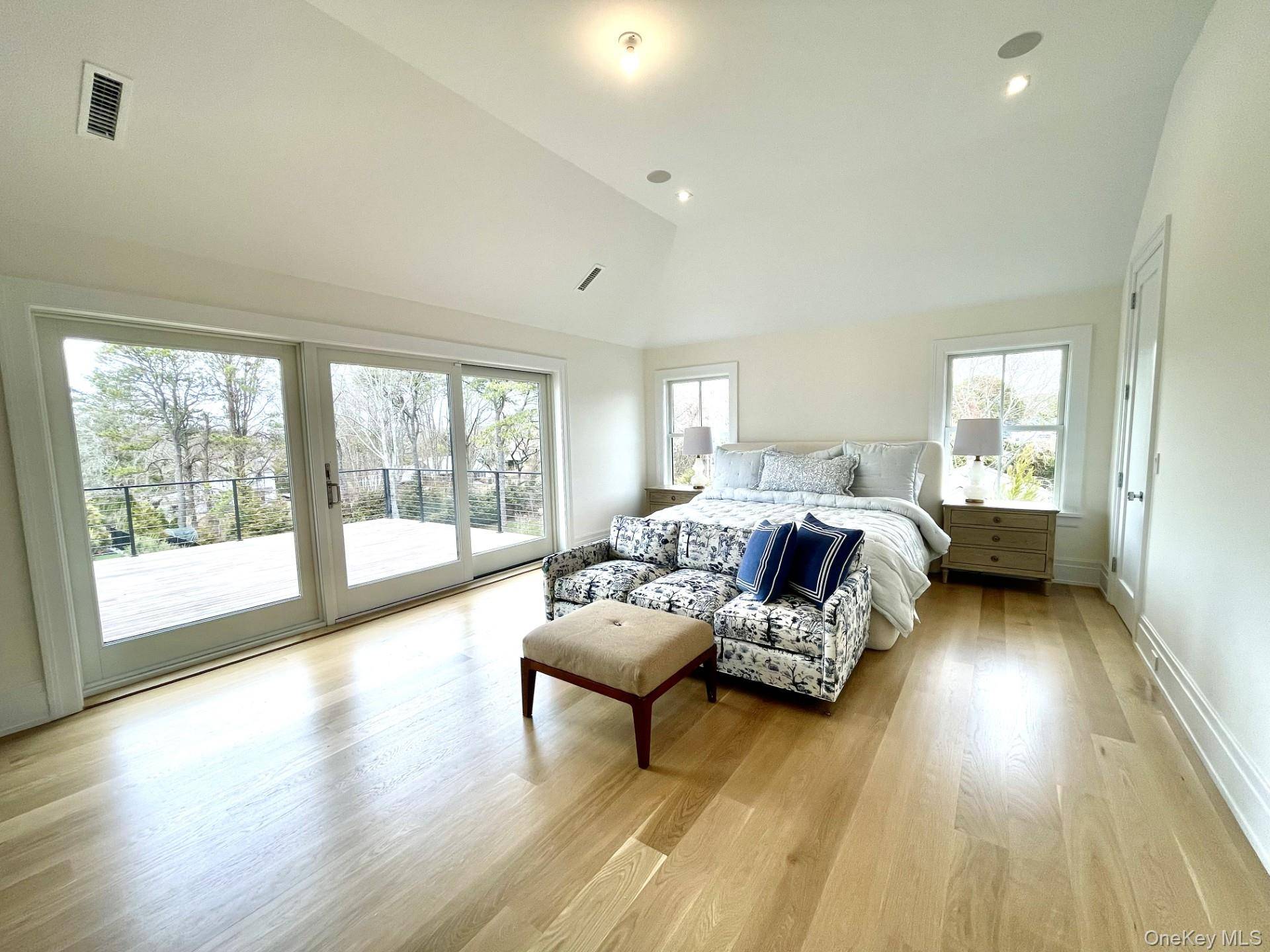 59 Shinnecock Hills RD, Southampton, NY 11968