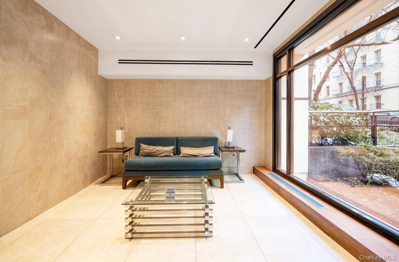 420 E 64th ST #W8F, New York (manhattan), NY 10065