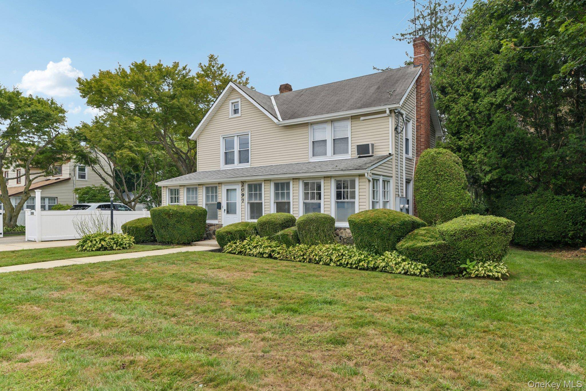 2097 Washington AVE, Seaford, NY 11783