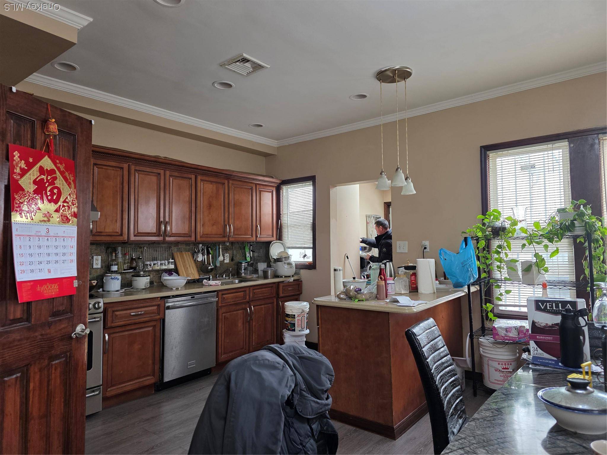 9102 96th ST, Woodhaven, NY 11421