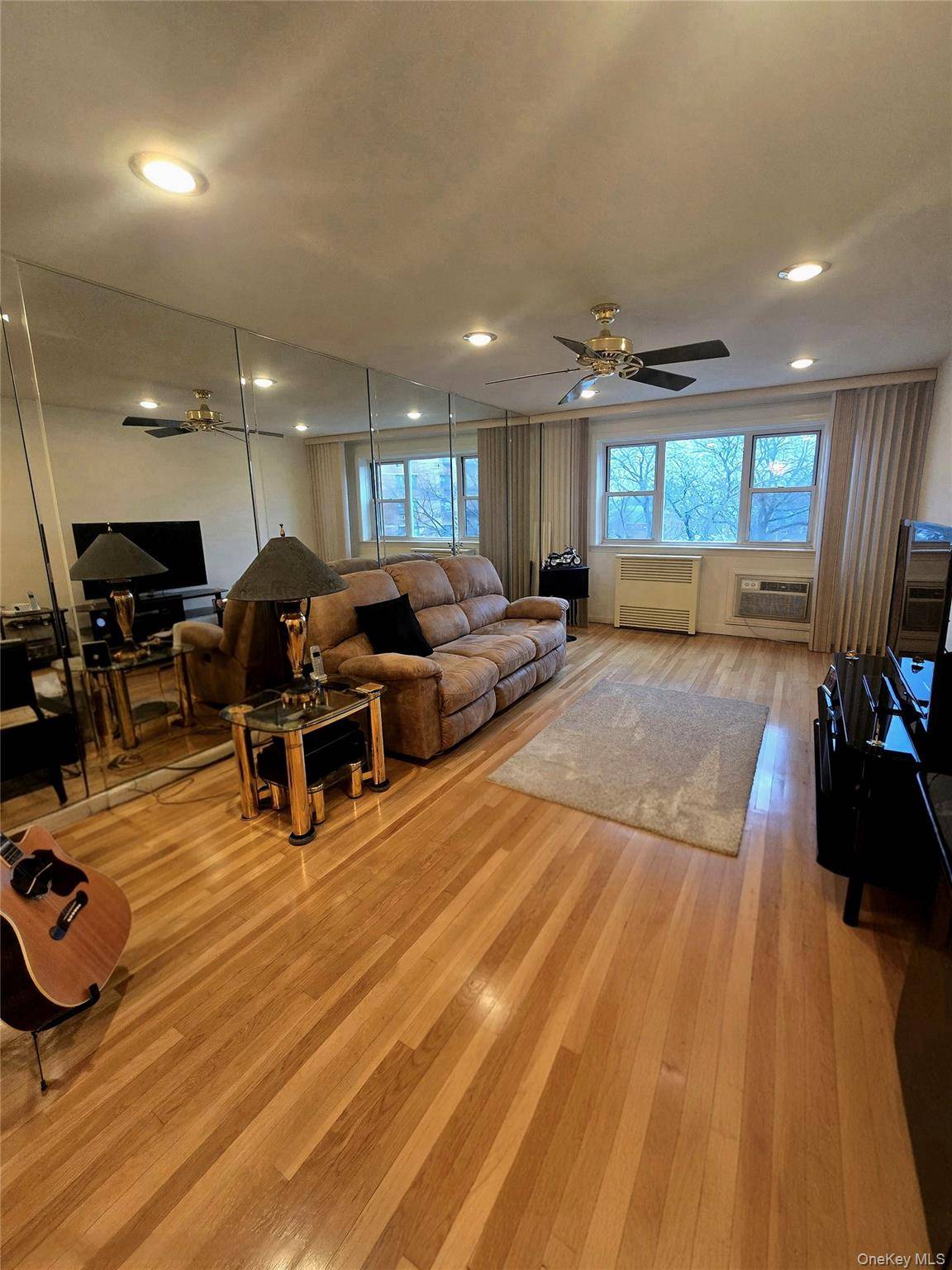 89-40 151th Ave #3B, Howard Beach, NY 11414