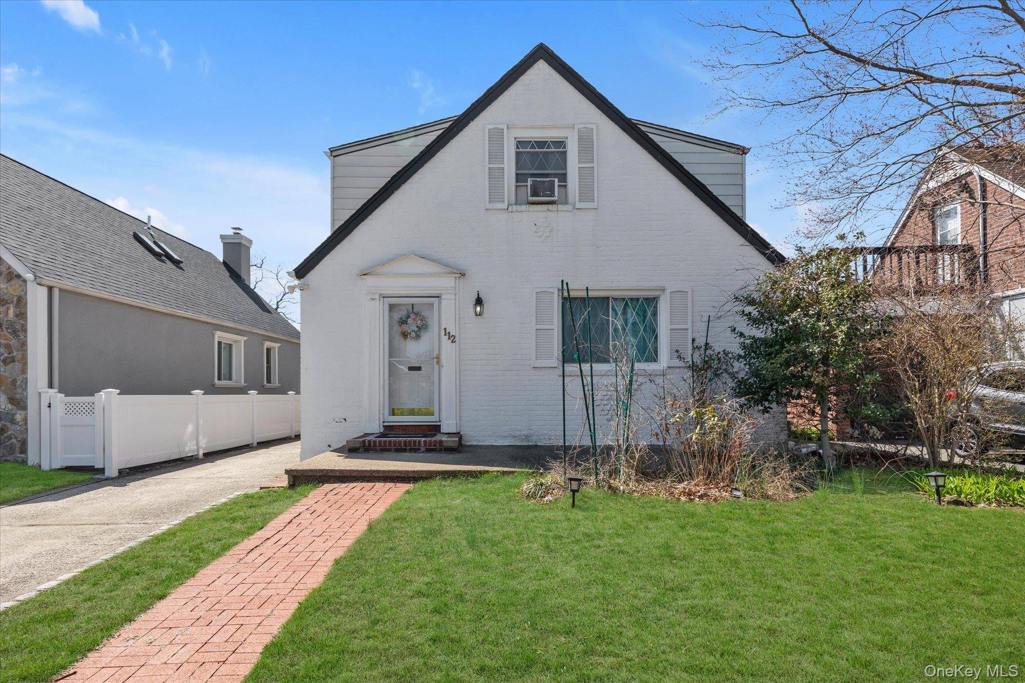 112 Ann ST, Valley Stream, NY 11580