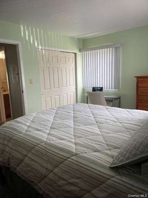 650 Newbridge RD #33, East Meadow, NY 11554