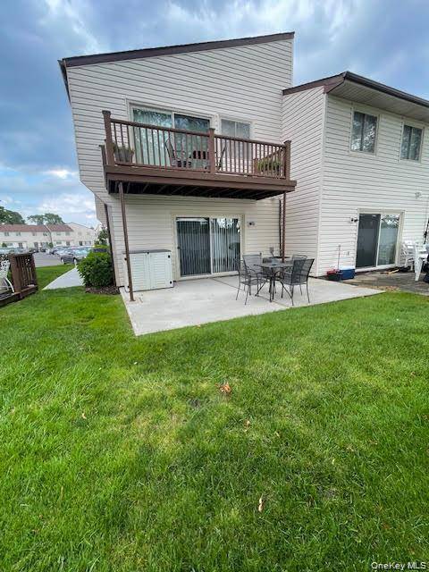 650 Newbridge RD #33, East Meadow, NY 11554