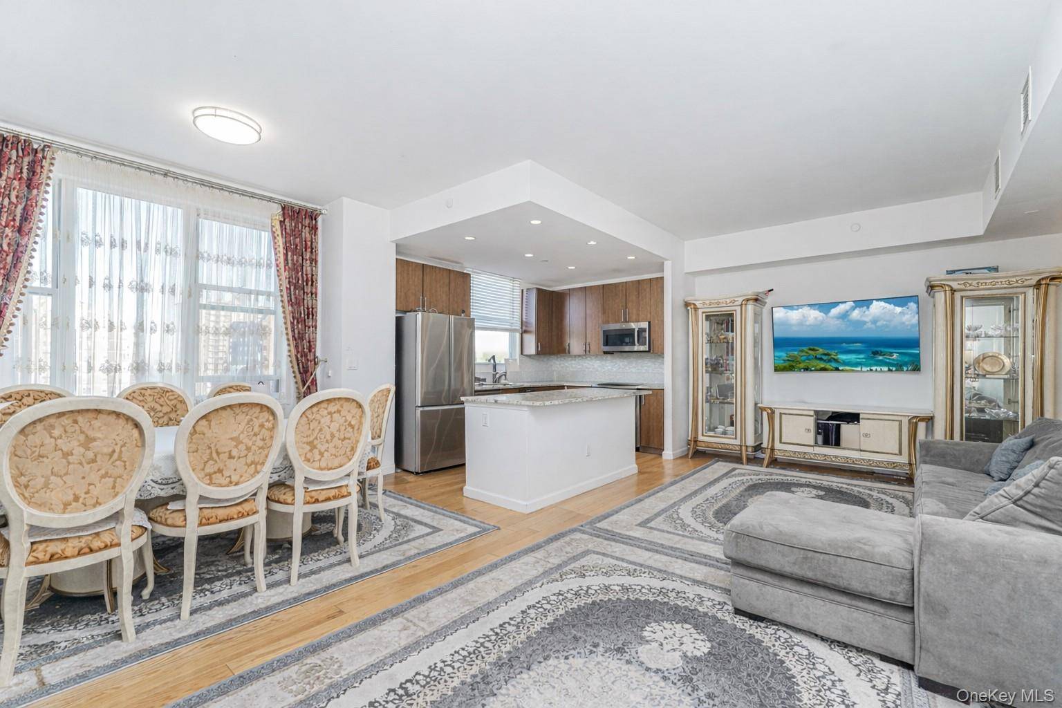 50 oceana DR #8D, Brooklyn, NY 11235