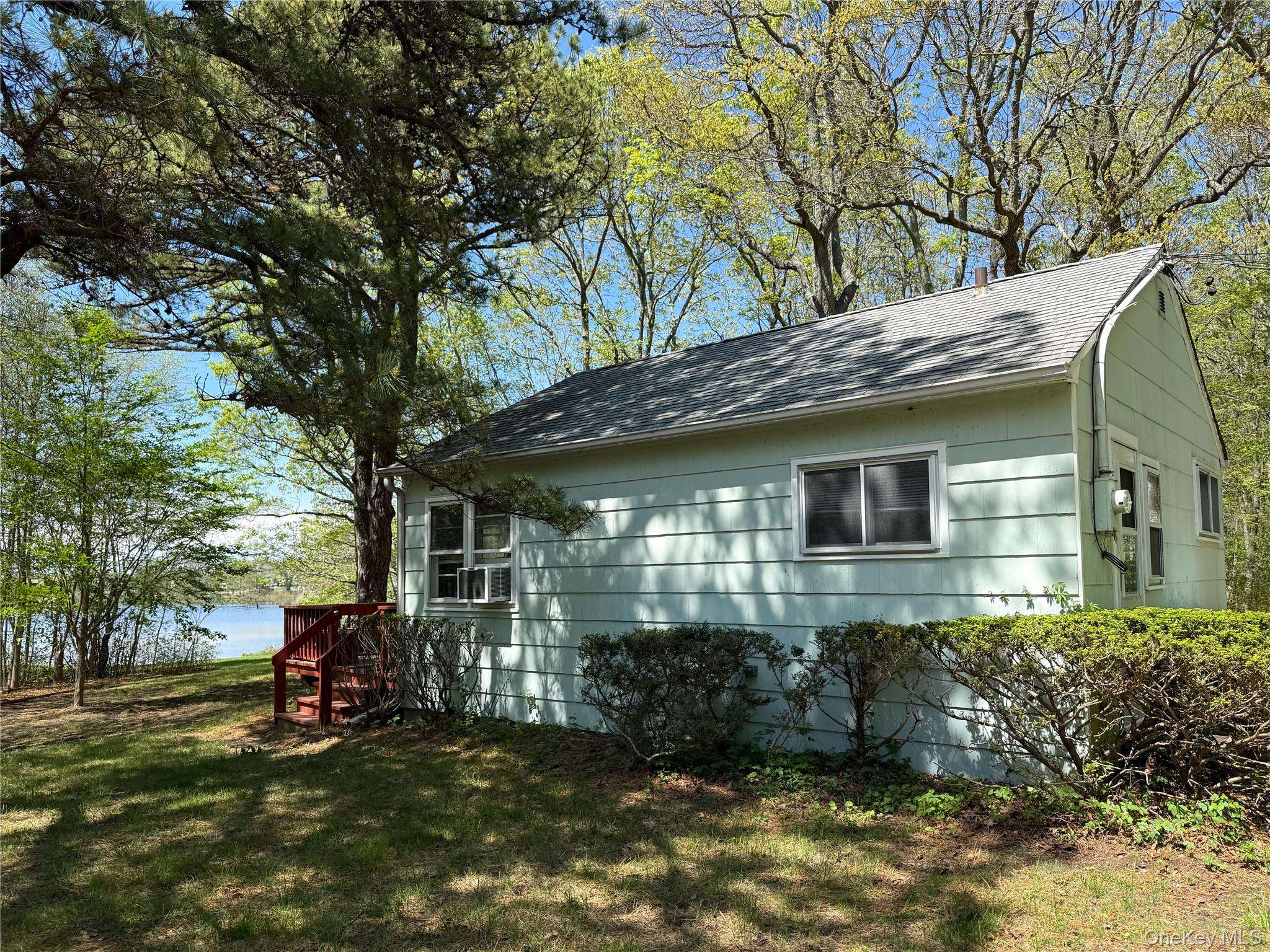 8515 Soundview AVE, Southold, NY 11971