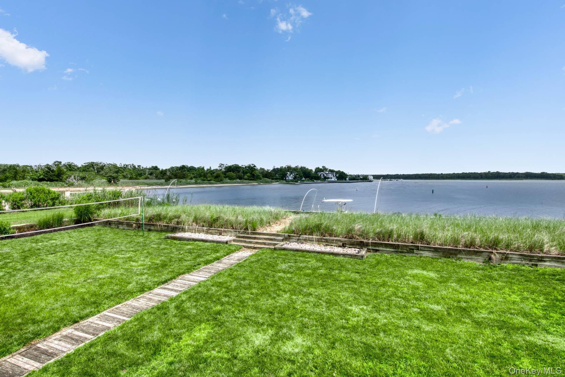 2 Bayside AVE, East Quogue, NY 11942