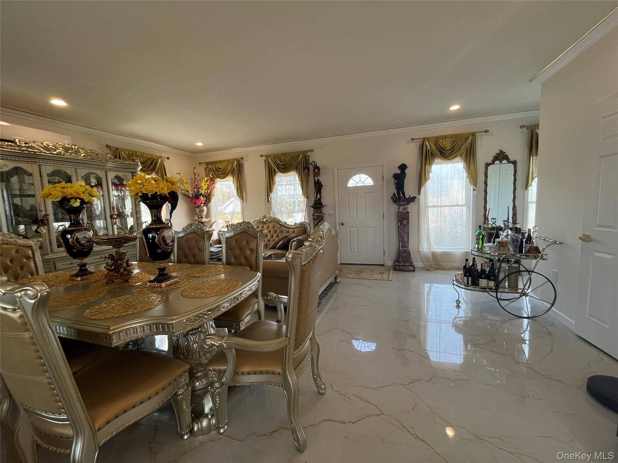 126 Trafalgar DR, Shirley, NY 11967