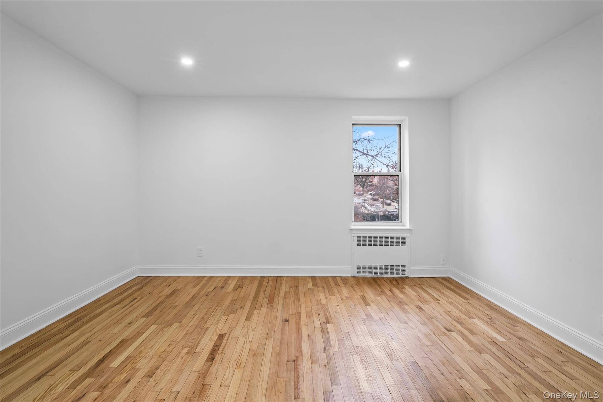 6535 Yellowstone BLVD #2F, Forest Hills, NY 11375