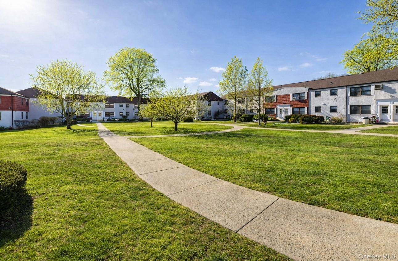 136-59 Jewel AVE #A, Flushing, NY 11367