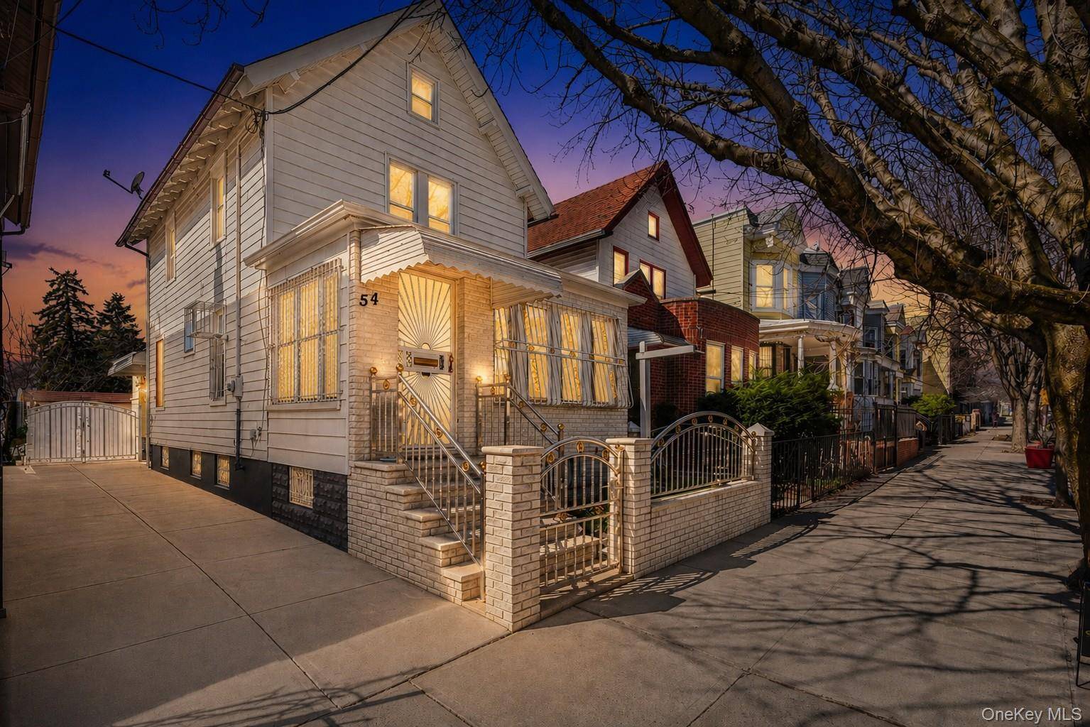 54 Chestnut ST, Brooklyn, NY 11208