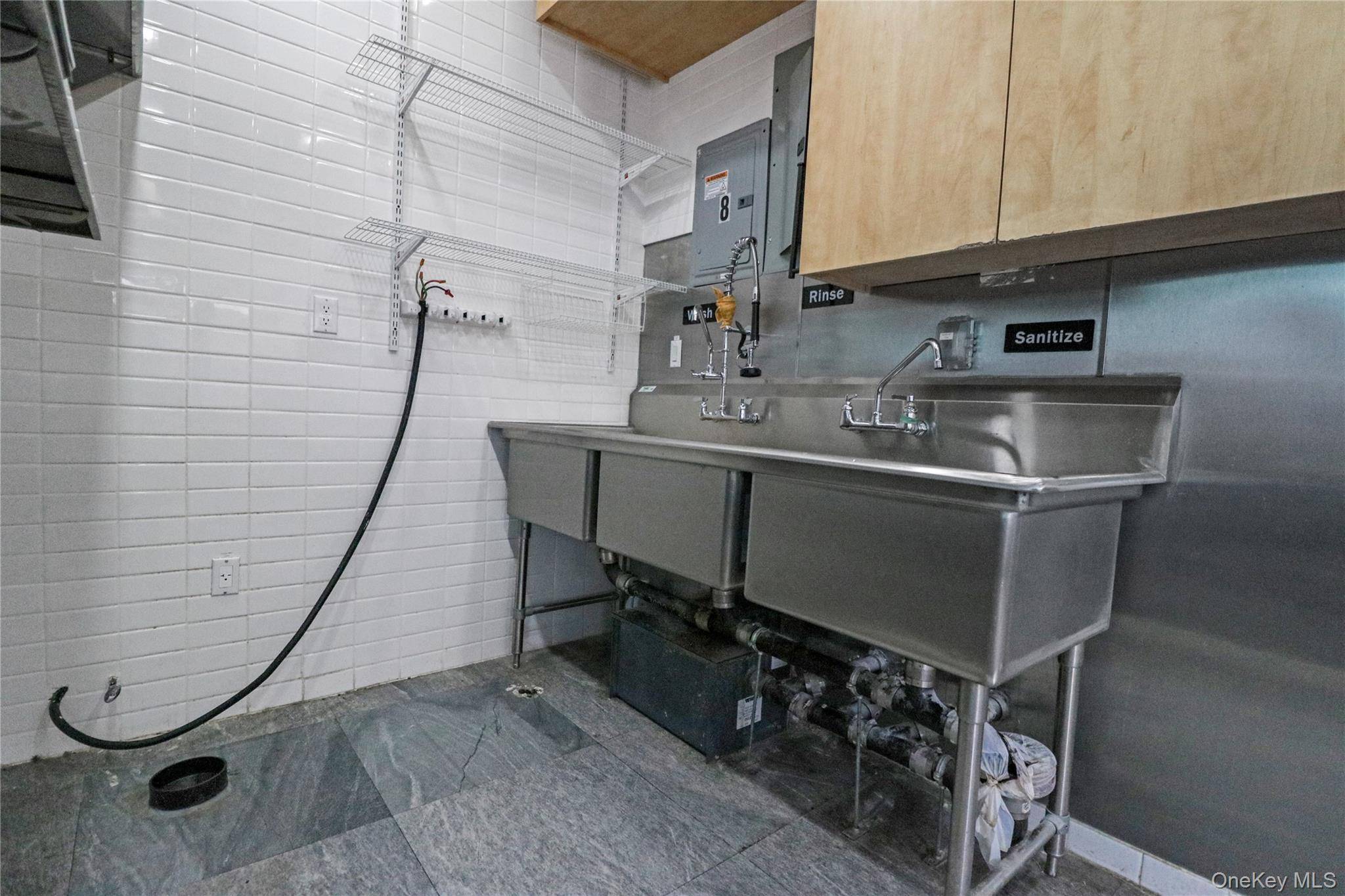 4125 Kissena BLVD, Flushing, NY 11355