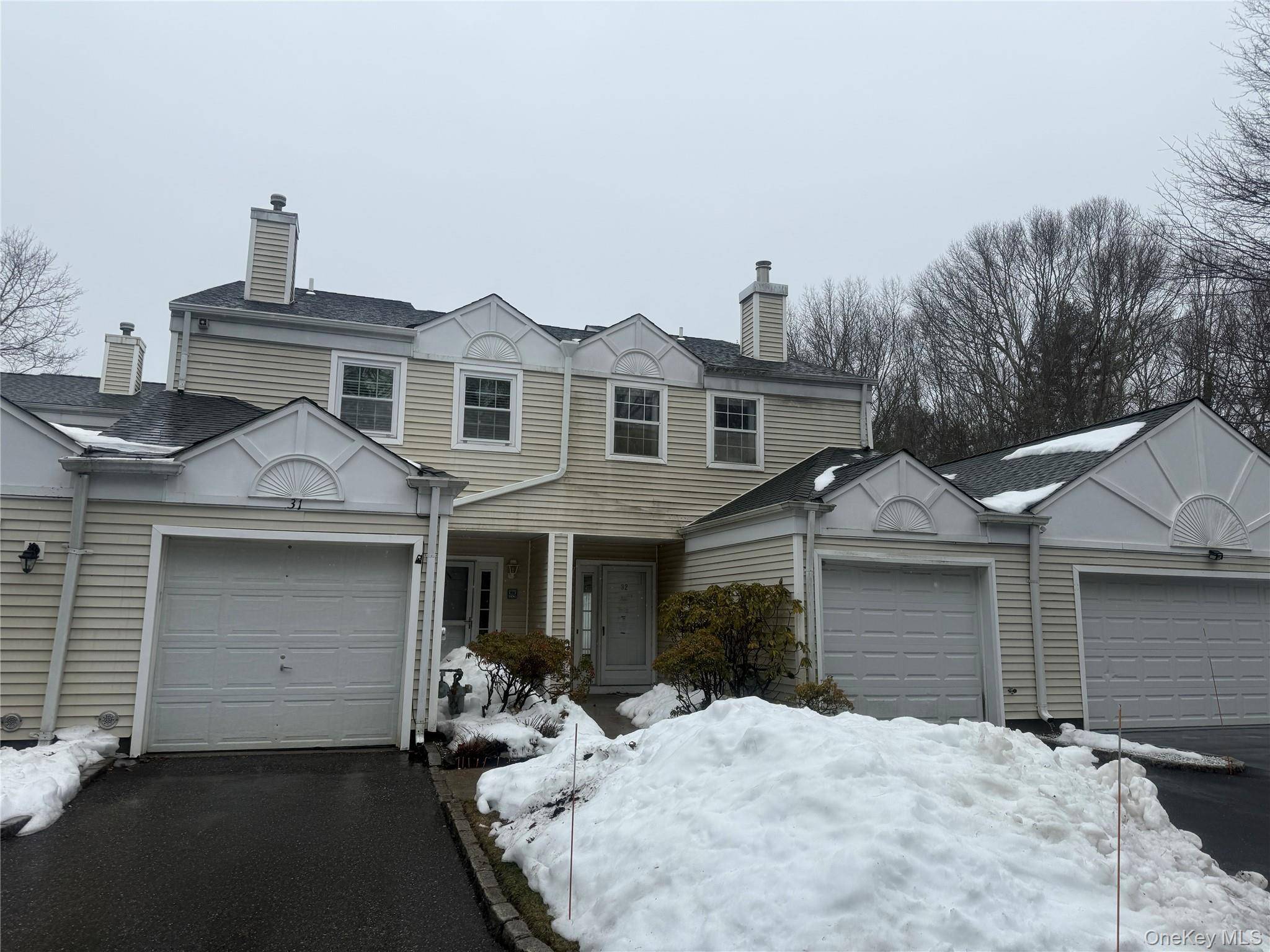 32 Quail CT, Manorville, NY 11949