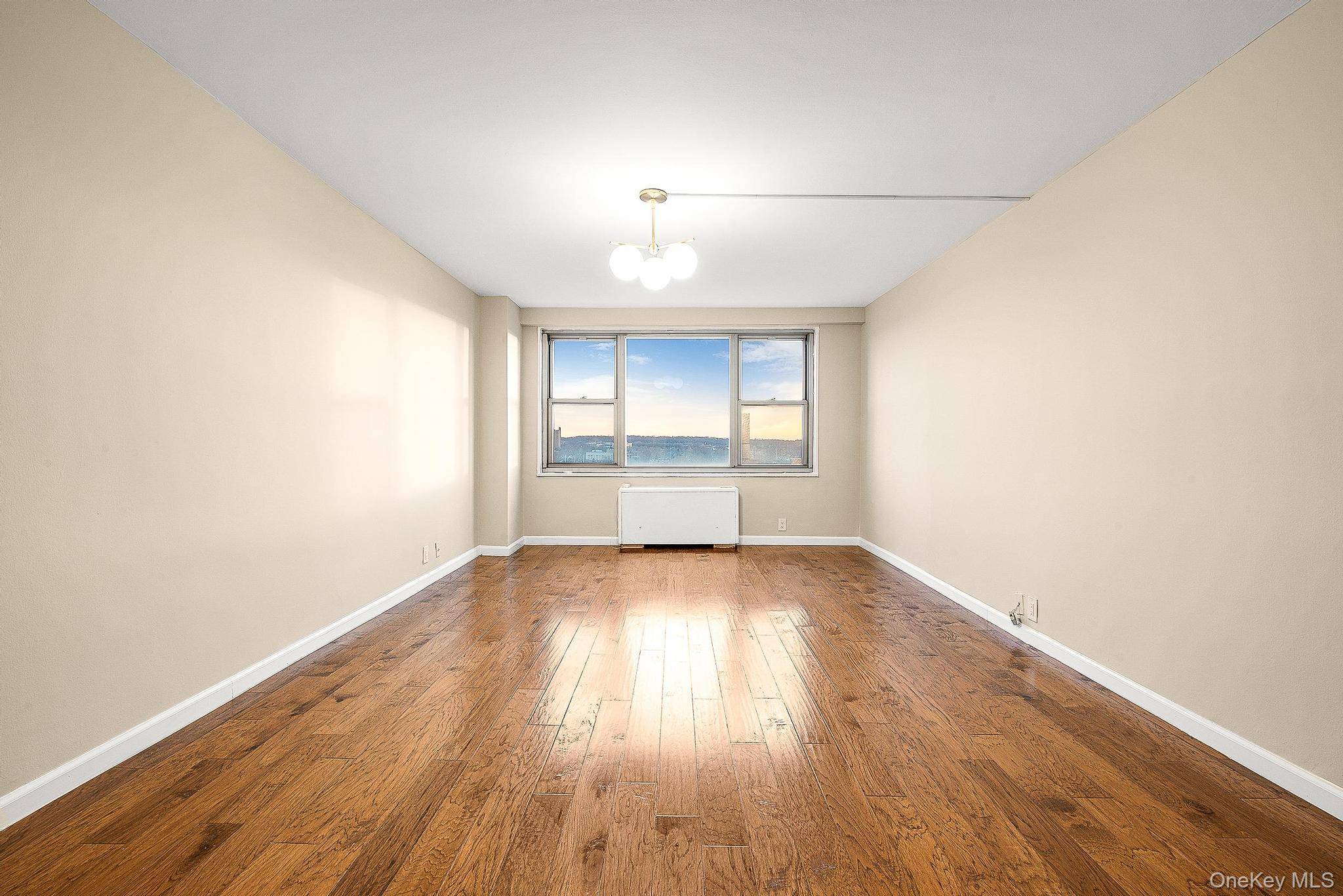 70-25 Yellowstone BLVD #14O, Forest Hills, NY 11375