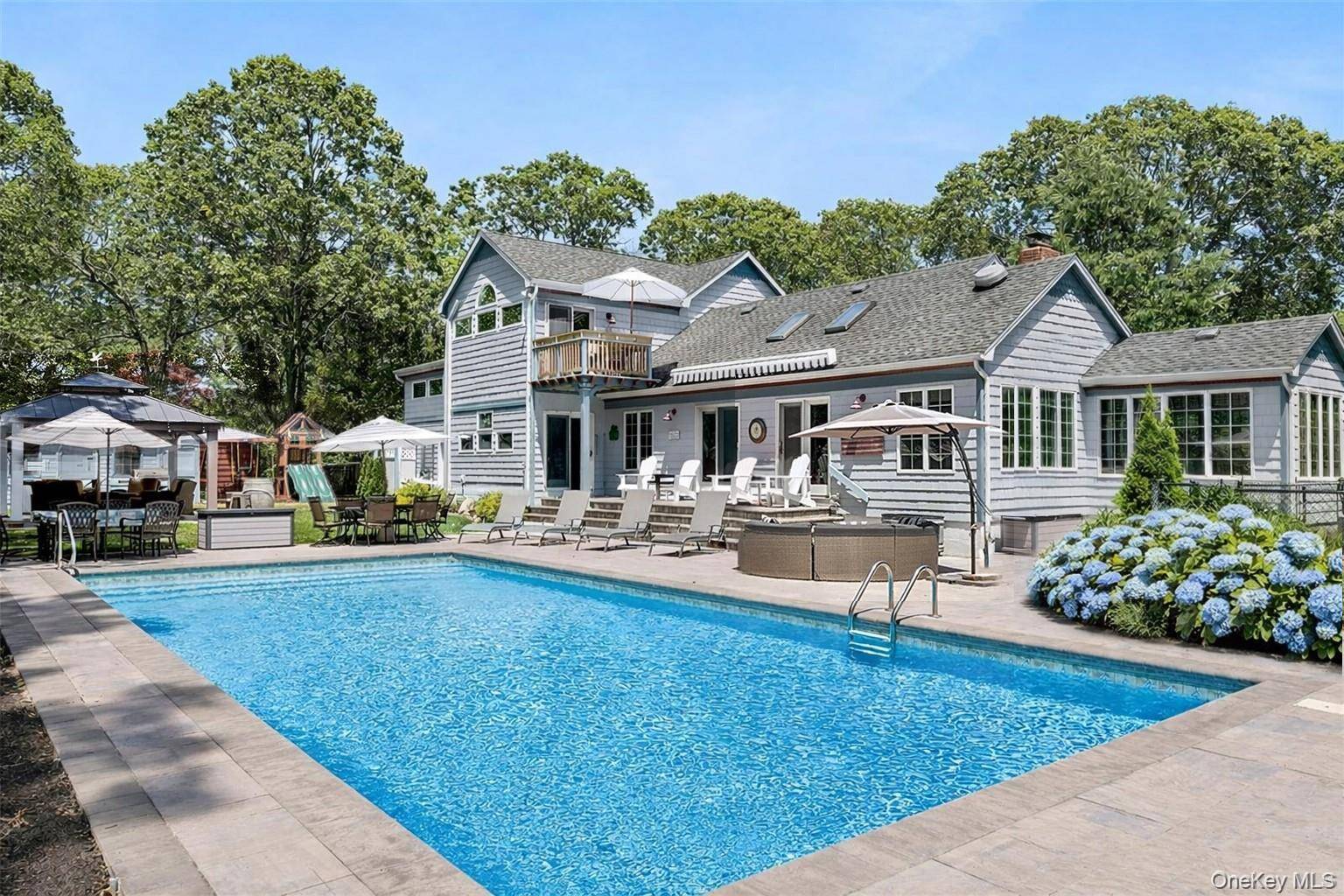 205 Pine AVE, Southold, NY 11971