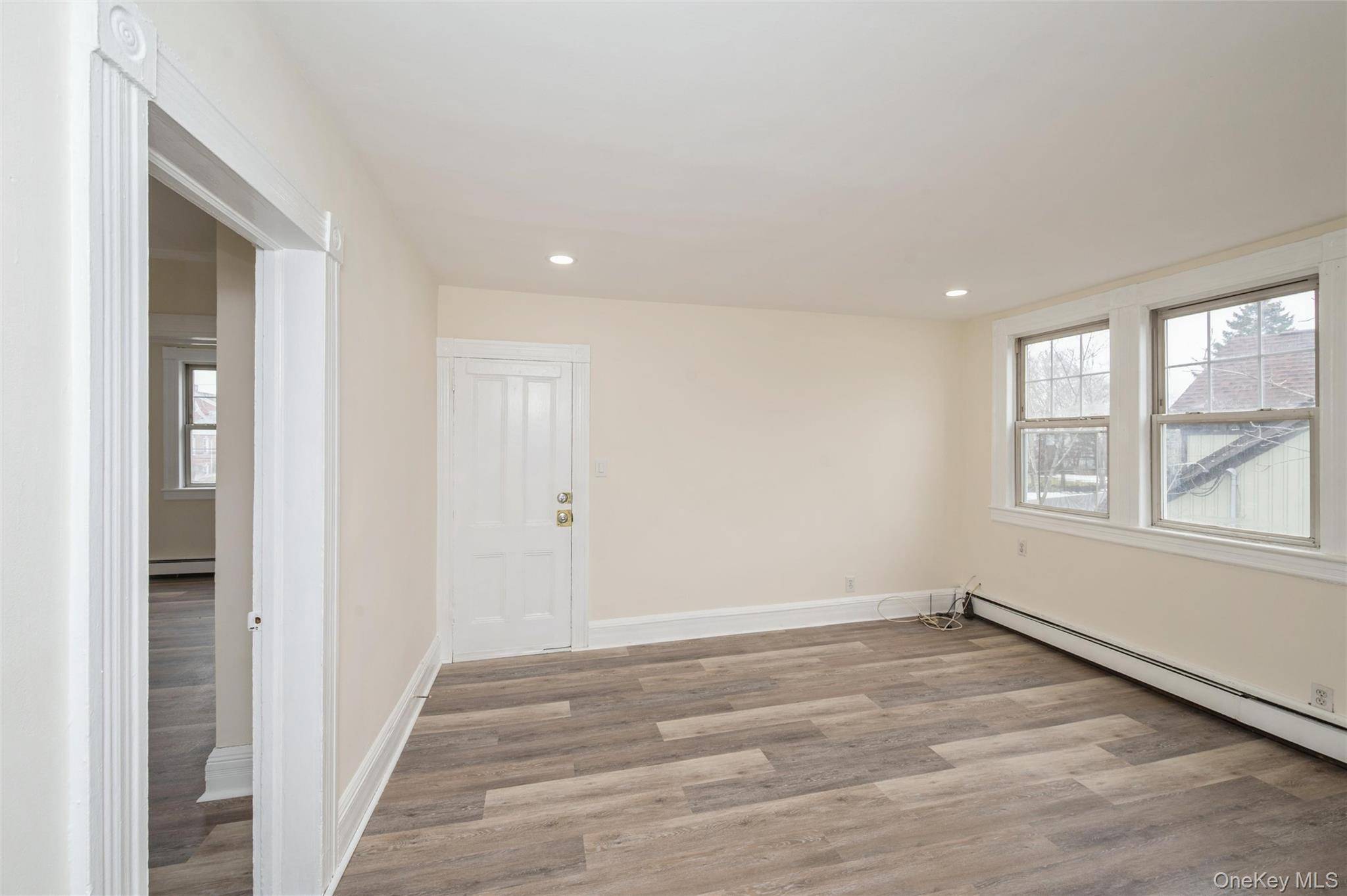 36 Tyler AVE, West Sayville, NY 11796